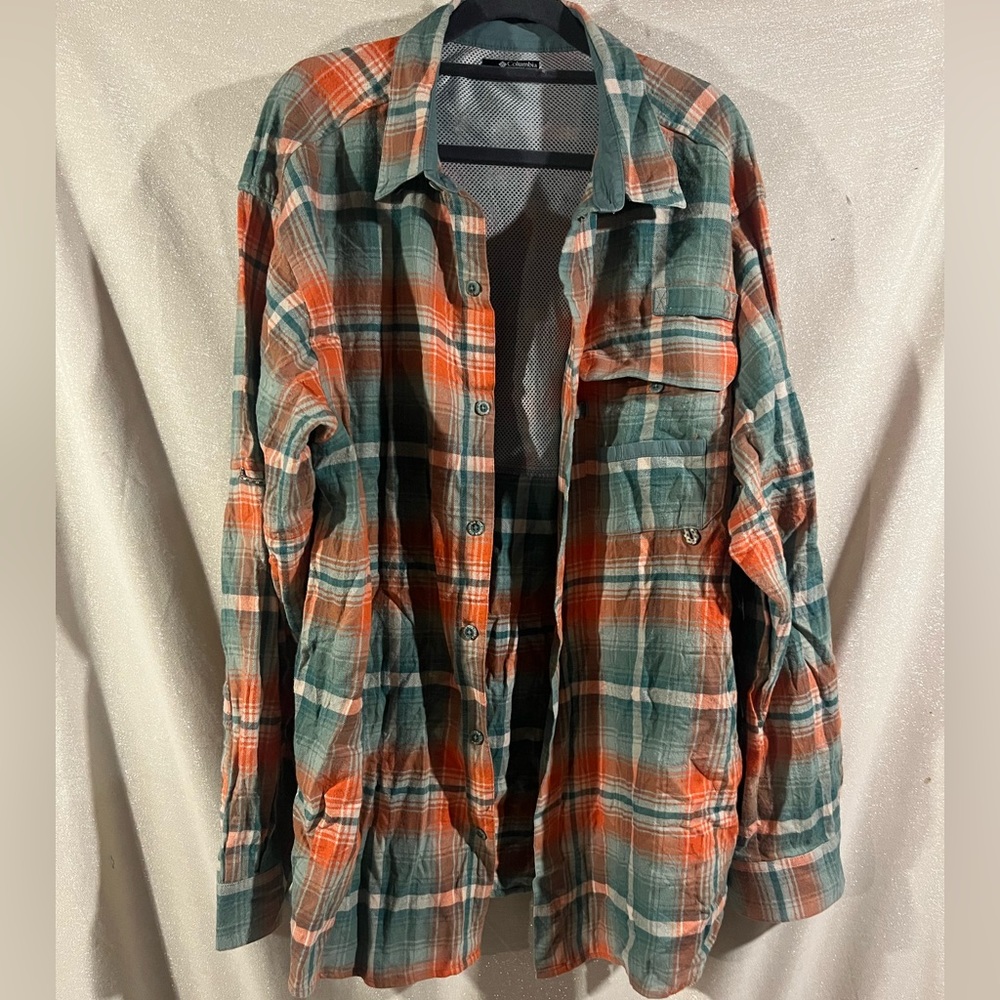 Columbia men’s button down shirt, SIZE XL